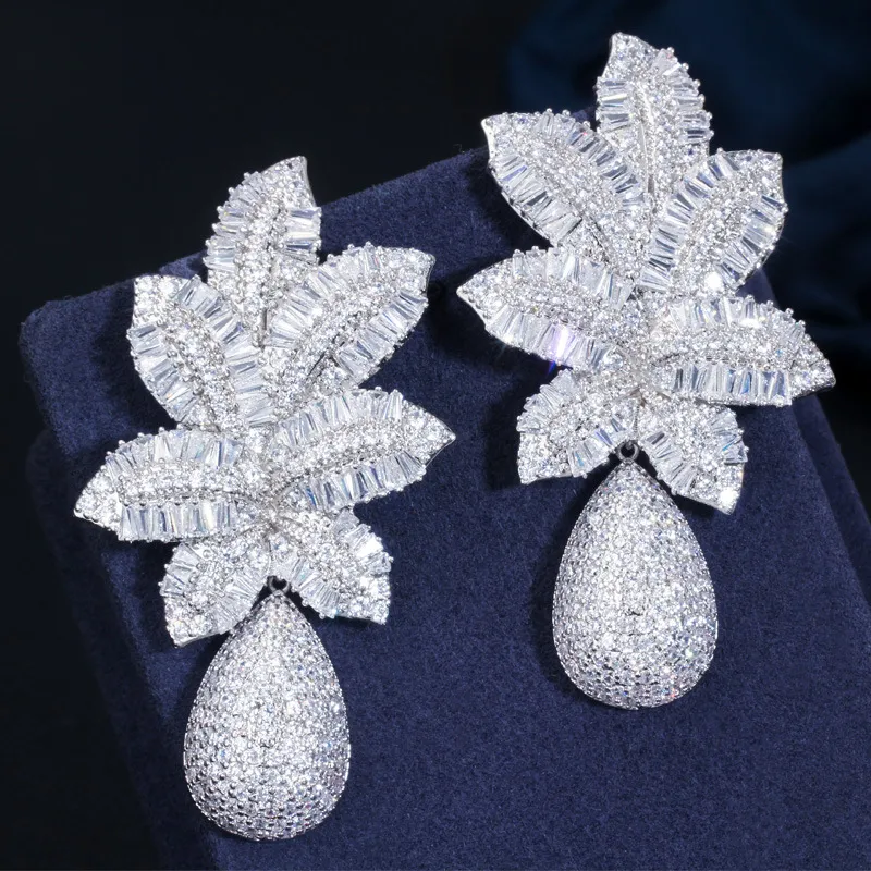 Luxurious Charm Big Pineapple Earring Designer For Woman Wedding AAA Cubic Zirconia Diamond 925 Sterling Silver Post 18k Gold Earrings Jewelry Anniversary Gift From 11 81 DHgate