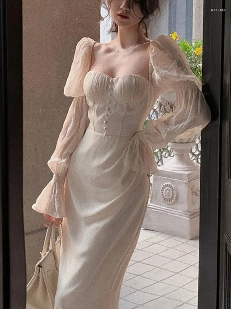 Casual jurken Frankrijk Elegante avondjurk Women flare mouw Zoete vintage vrouwelijke Koreaanse mode -visstaart zomer 2023