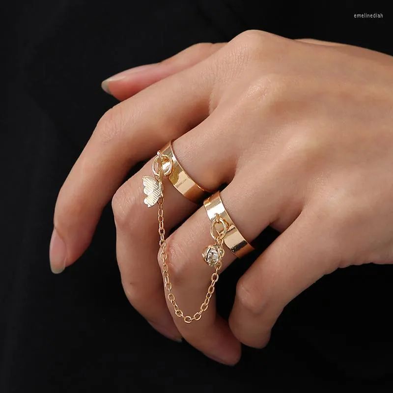 Pierścienie klastra punkowe motyl regulowany palec łańcuchowy 2023 Modna moda Złota Kolor Crystal Anillo Romantyczna biżuteria dla kobiet