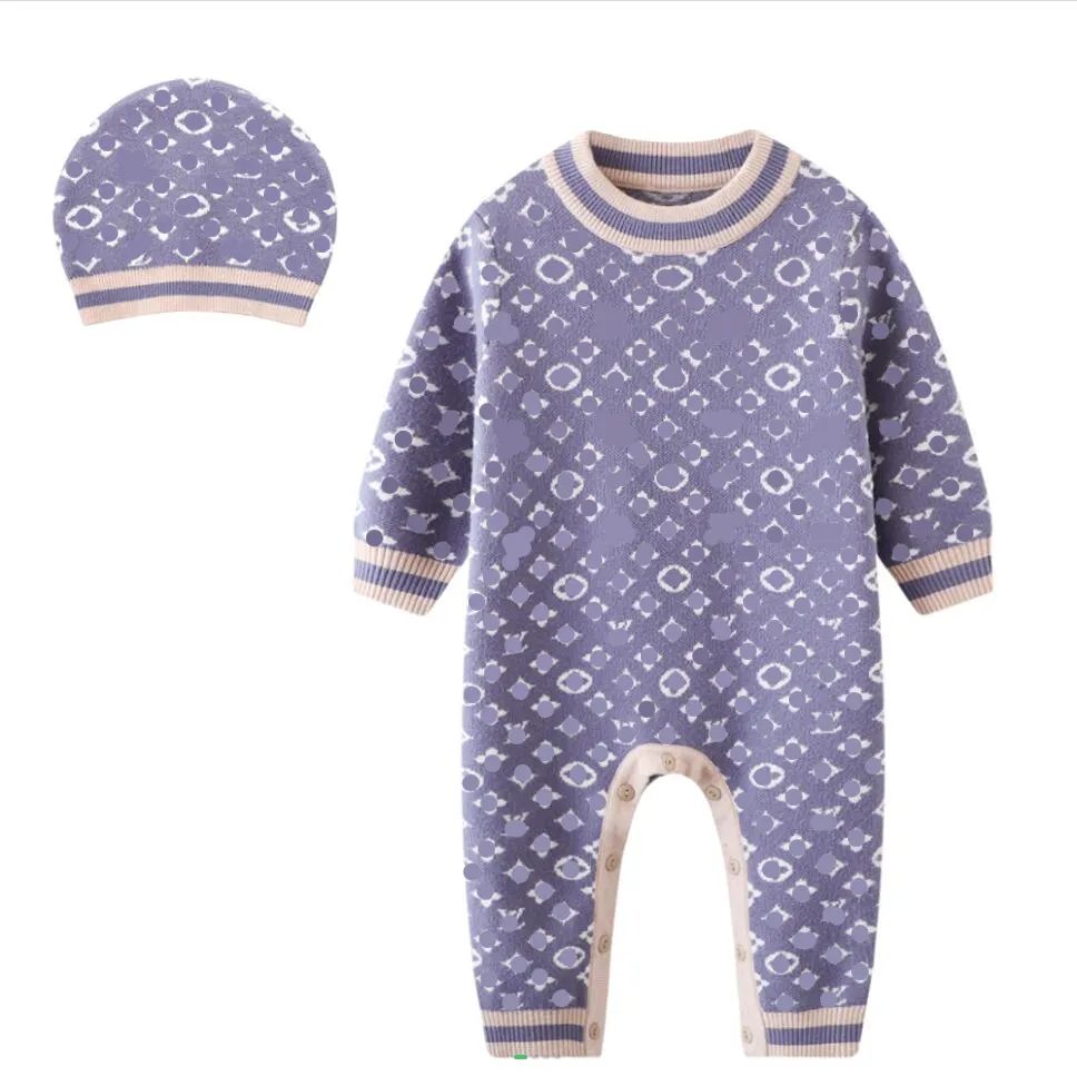 Stickat baby varumärke rompers brev tryckt nyfödd långärmad jumpsuits med hattar höst vinter småbarn onesies spädbarn ett stycke barnkläder