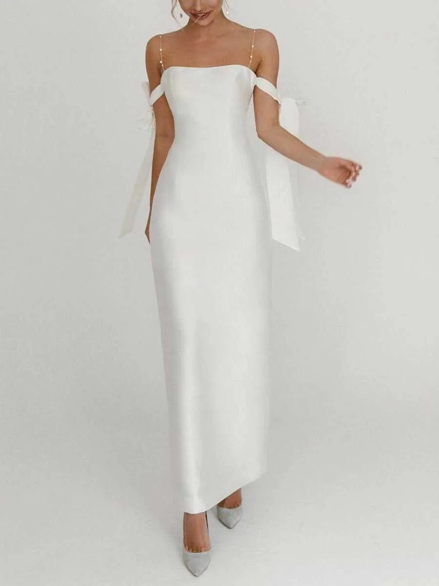2022 vit klänning avslappnad sommarsol klänning kvinnors snäva höga midja fallande axel pärla temperament liten klänning vestidos
