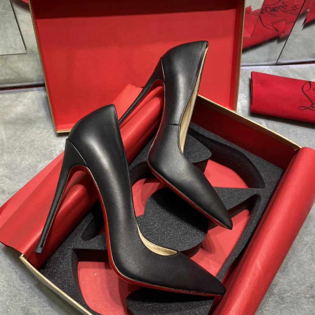 Scarpe nere on sale eleganti con tacco
