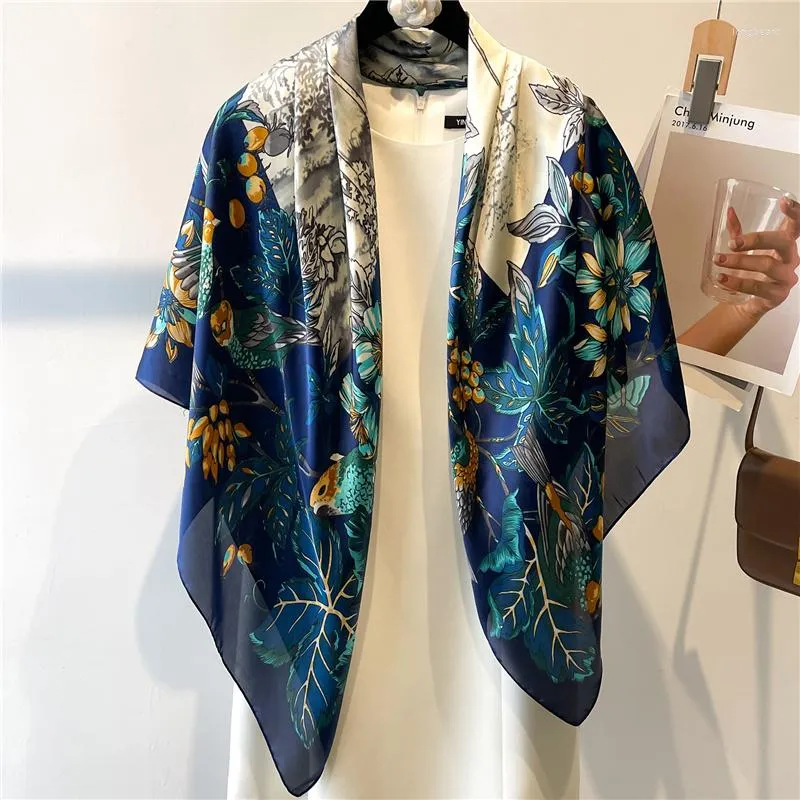 Sciarpe da 110 cm Design hijab spiaggia Stoles Fashion shawl shawl Square Silk Donne donne avvolgenti Grande bandana Big Spring Bandana 2023