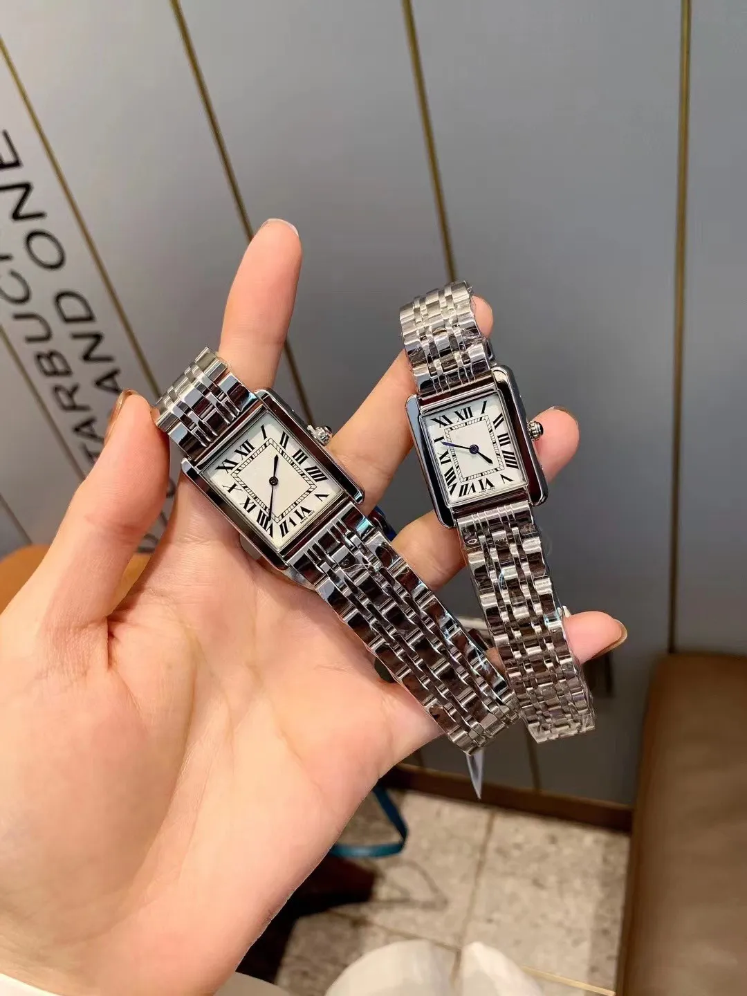 Modemerk BEWEGING WACHTERS Women Girl Square Arabische Numeralen Staal Metaal Goede Kwaliteit Dame Polshorloges Hoogwaardige Designer Designer Horloge Volledige Ijsriem Van 26 83 DHgate