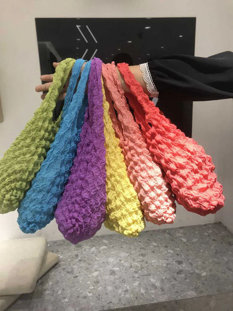 Primavera y verano Nueva flor de burbuja Bolsa de cilindro de mano Bolsa de burbuja elástica femenina Bolsa de Bento de mano de un hombro Bolsa de compras Mujer 230527