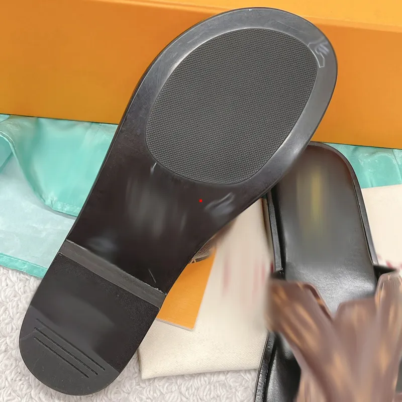 Fashion slippers 218 clearance