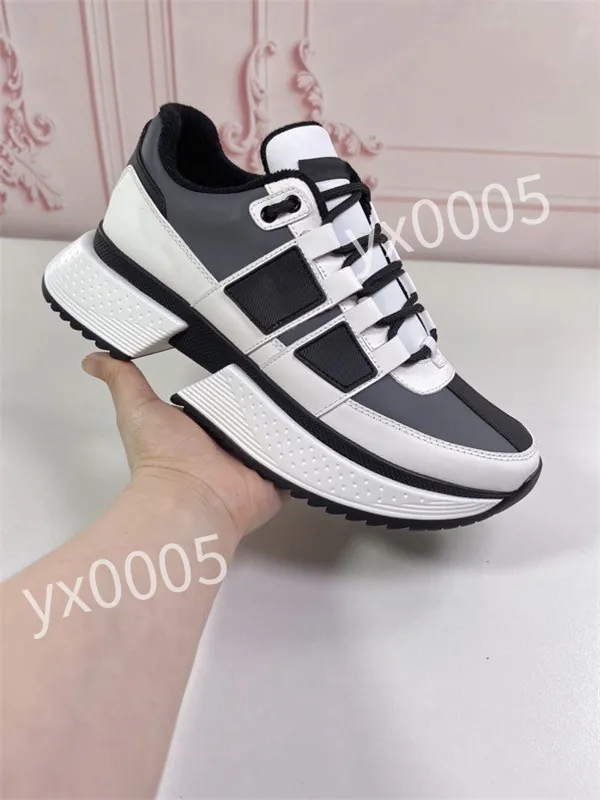 2023 Top Luxury Designer Flat Sneaker Trainer أحذية عارضة أحذية جلدية بيضاء تراكب منصة أزياء رجال الرجال أحذية رياضية منخفضة