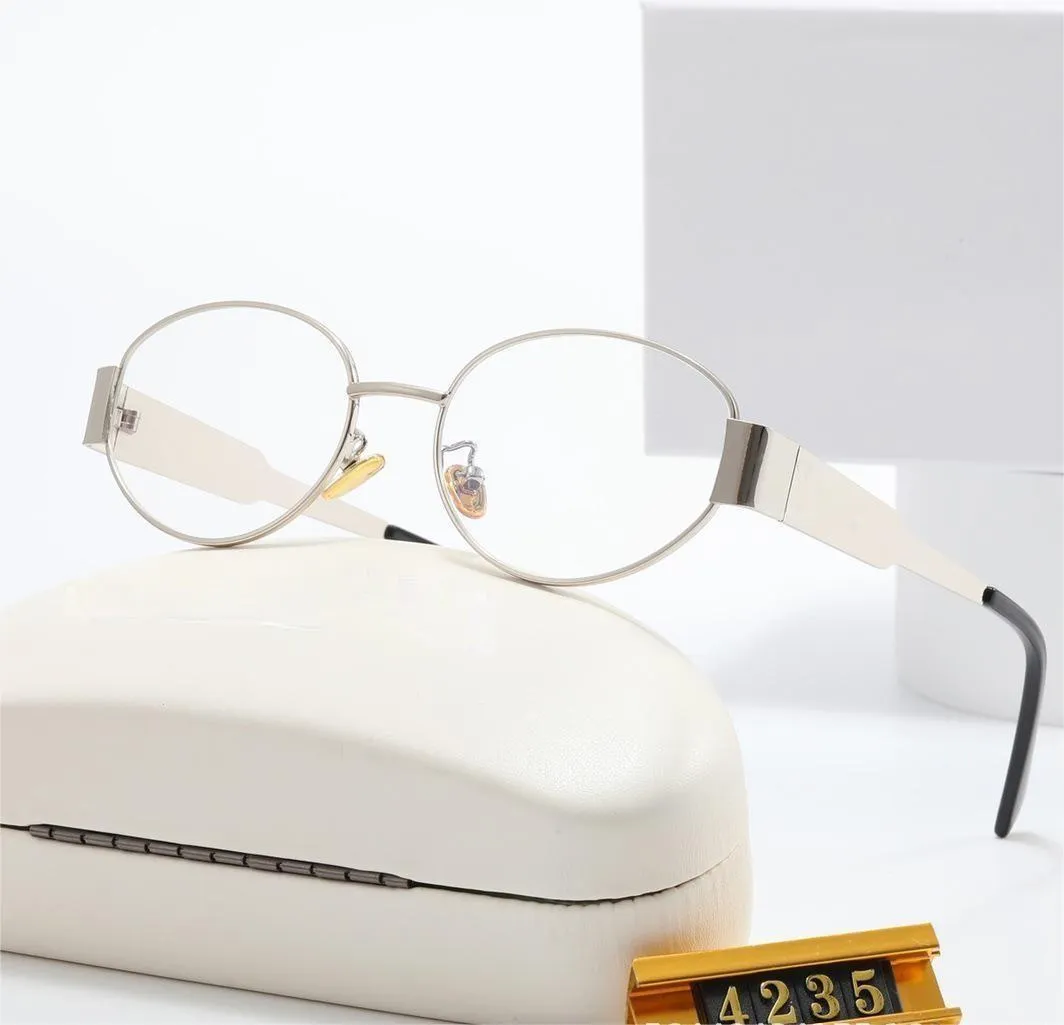 Wholesale Unisex Oval Shape Sunglasses With Oval Middle Frame For