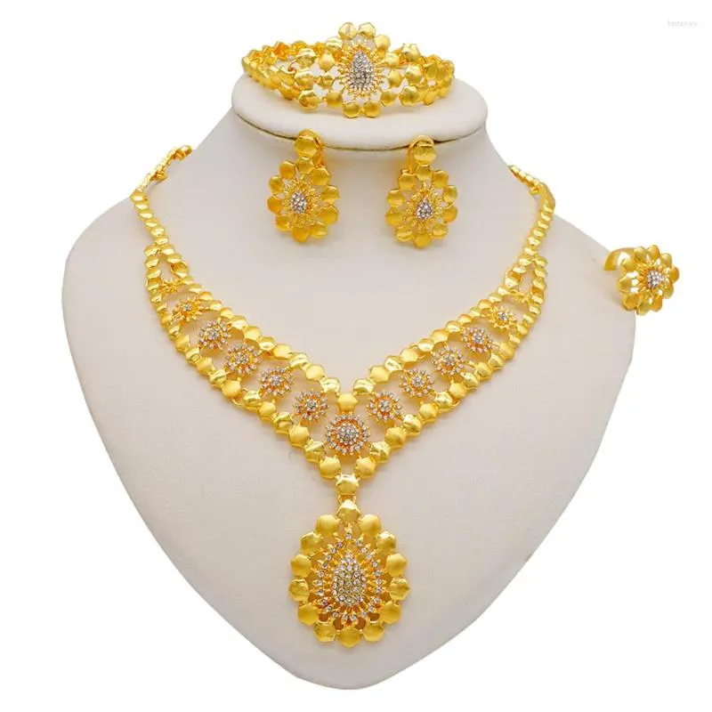 Naszyjniki Zestaw Dubai Gold Kolor Ornament dla kobiet bransoletki pierścionek z afrykańskiej żony prezenty biżuterii