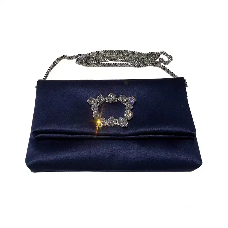 Sac de dîner de luxe pour femmes couleur unie de haute qualité ensemble de diamants en soie cristal Beetle boucle carrée Banquet chaîne enveloppe sac pochette élégante