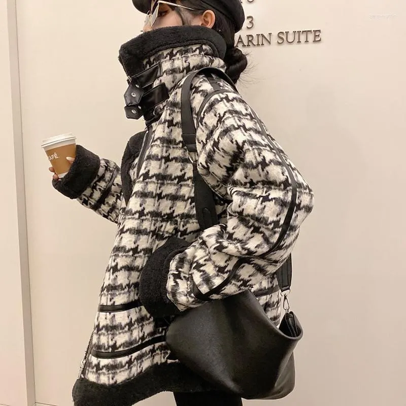 Frauen Pelz Winter 2023 Koreanische Retro Hahnentritt Imitation Lamm Wolle Baumwolle Gefütterte Jacke Winddicht Wam Motorrad Parkas