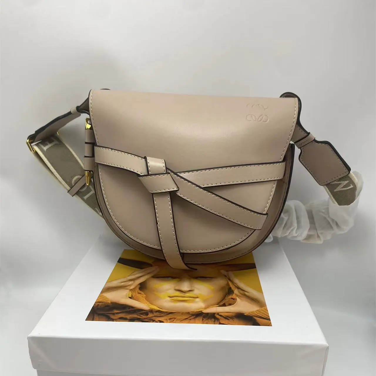 Высококачественная дизайнерская сумка-седло, женская сумка на плечо, верхняя часть из натуральной кожи, раскладушка с ручным подъемником, винтажный кошелек, модная сумка через плечо с вышивкой, широкий ремешок7r