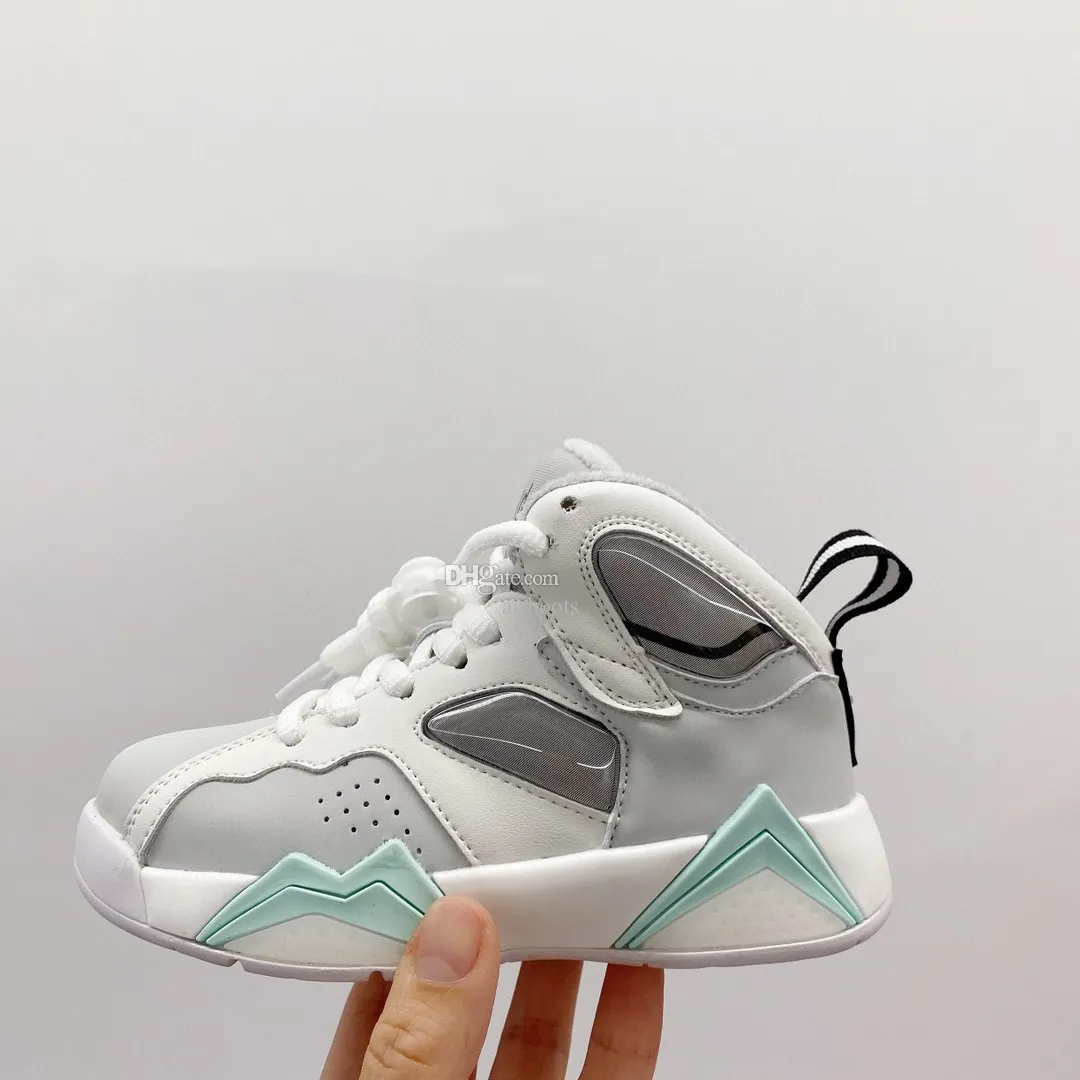 Youth size 7 sneakers hotsell