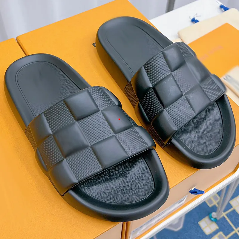 2023 Moda Flippers de couro de moda Mulheres de algodão de algodão Sapatos de casa interna Sapatos planos de chinelos de verão Flip Flip Flip Sandals Sandals Tamanho dos EUA 4.5-8.5 -252