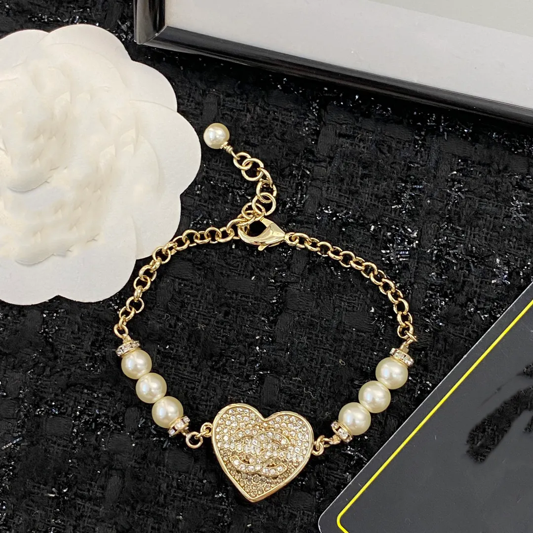 Designer de bracelet de luxe pour les femmes bijoux classiques lettre ccity Femme Hommes Bracelets en or 80