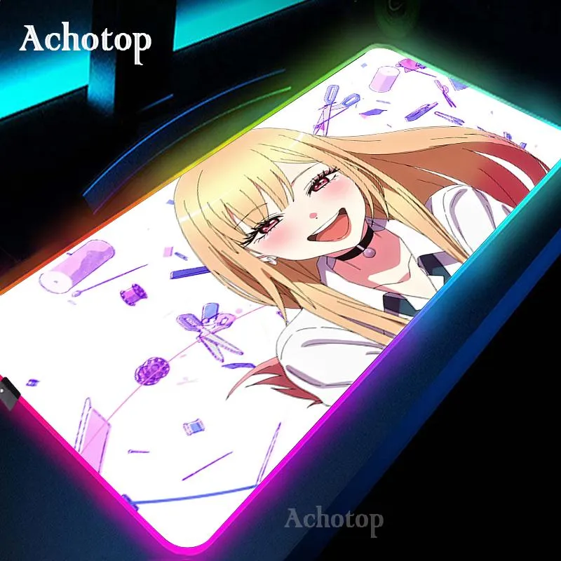 RGB'm Dressup Darling Mouse Pad Anime Büyük PC Klavye Masası Mat Oyun Aksesuarları Halı Kawaii Seksi Kız Masalı Mousepad