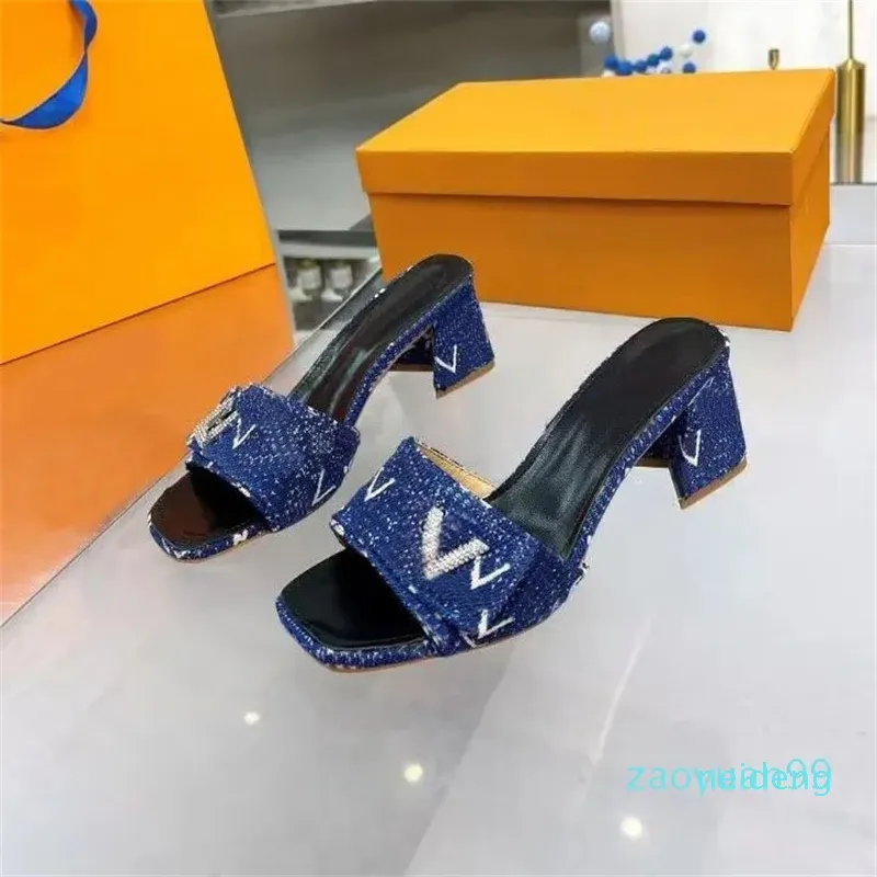 Women's Leather Bottom Slippers Fashion Crystal Diamond Letter Embossed Flat High Heels Show Party Wedding Summer Beach Shoes Large 35-43