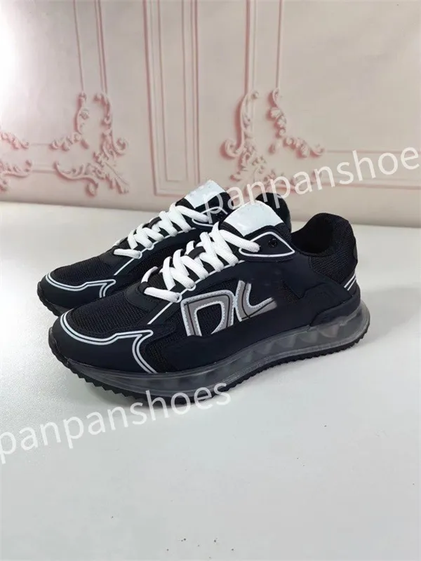 2023 nouvelles chaussures de marque Hot Sneaker Platform Classic Leather Sports Skateboard Chaussures Hommes Femmes Sneakers running Walking noir blanc