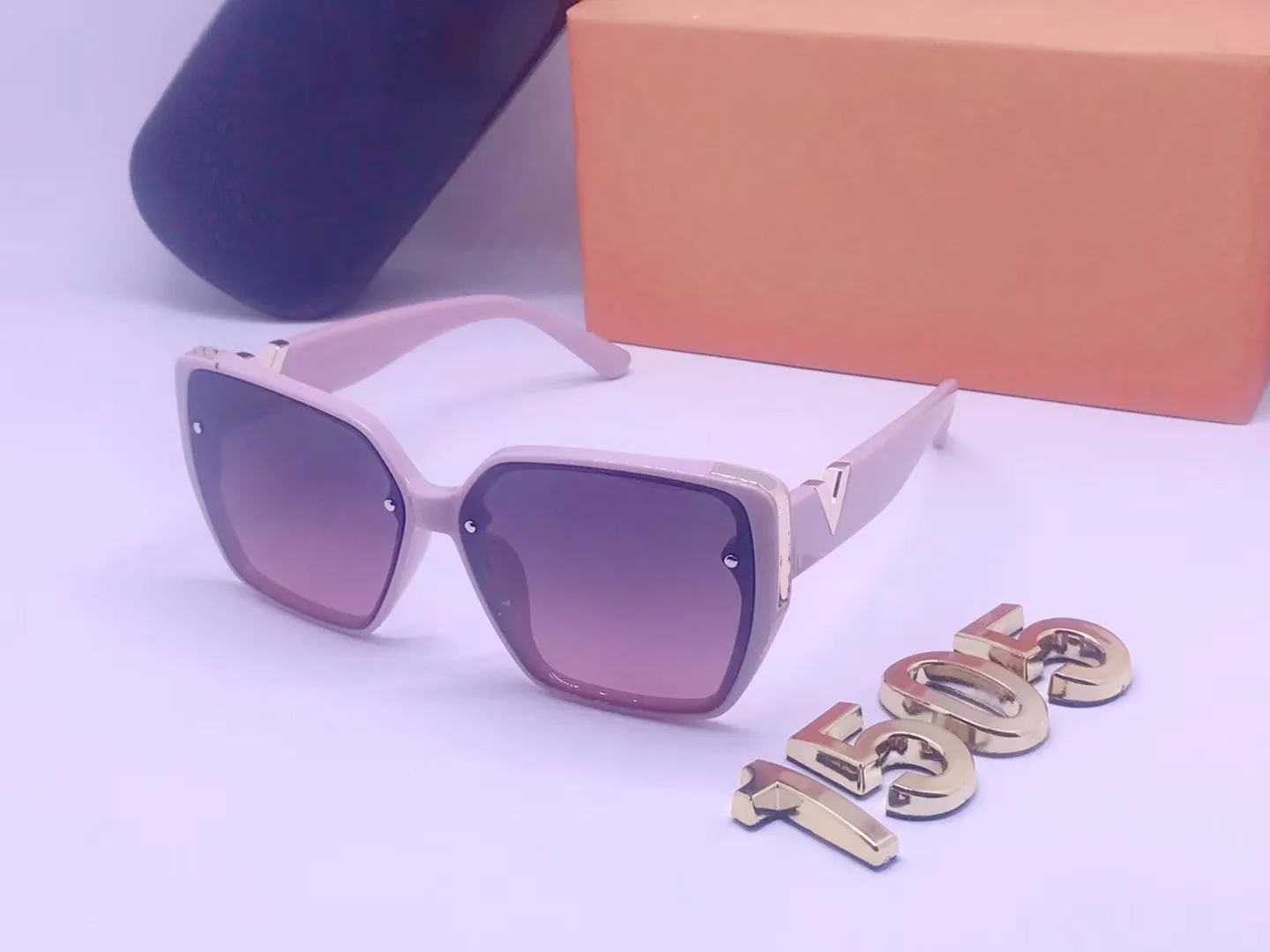 مصمم الأزياء الفاخرة Waimea Sunglasses Men Vintage Square Matte Material Material Classes Outdoor Arviolet يأتي مع Case1505