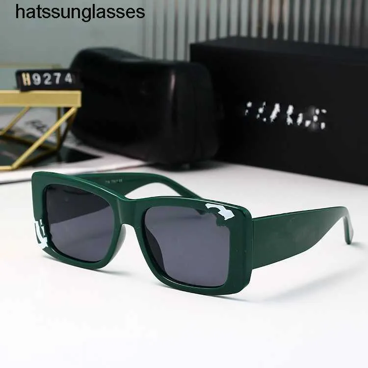 2023 New Style Sunglasses Fashion Box Goxes Sunglasses Female Advanced Heosts Sunglasses Male اثنان لواحد