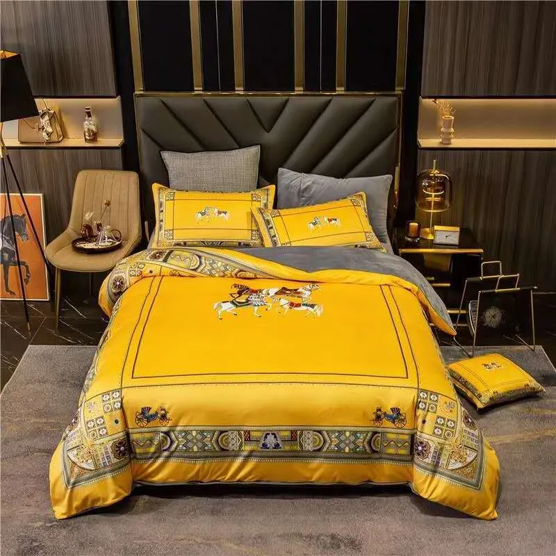 2023 Luxe oranje king ontwerper beddengoed sets katoen goud paarden bedrukt queen size dekbedoverkap laken mode kussencases dekbed set