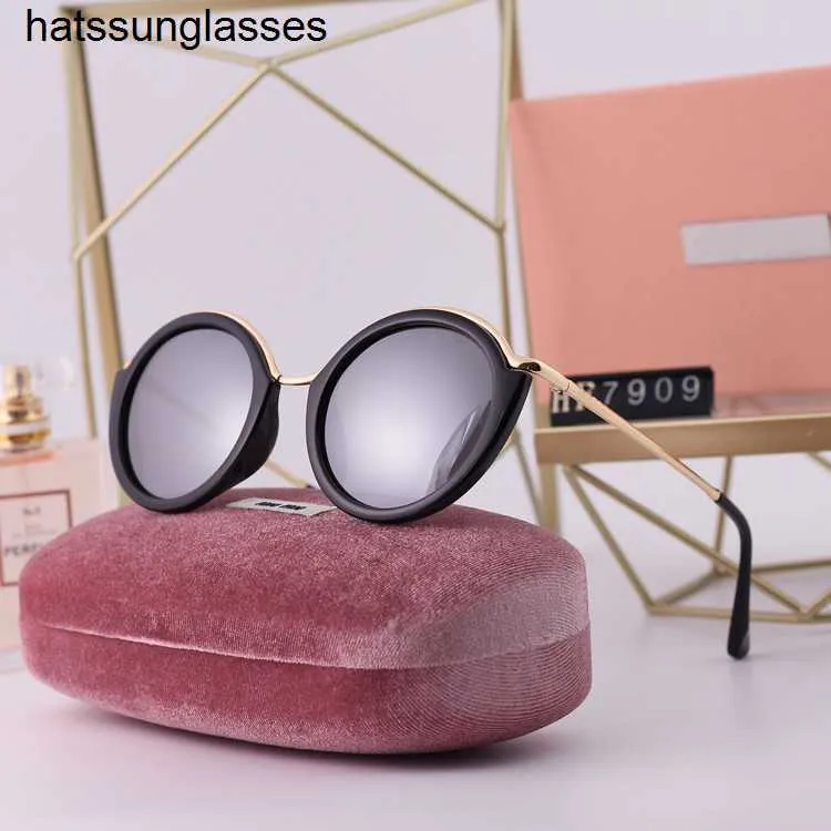 Fan Wanghong moda duże ramy spolaryzowane okulary przeciwsłoneczne damskie okulary przeciwsłoneczne Mius Street spersonalizowane jazda na żywo