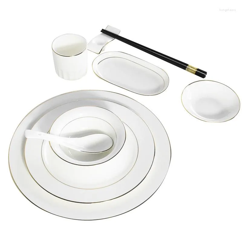 Set di stoviglie Spot Bone China Set di stoviglie Semplice Phnom Penh Ceramica Combinazione di piatti per la casa da tavola occidentale