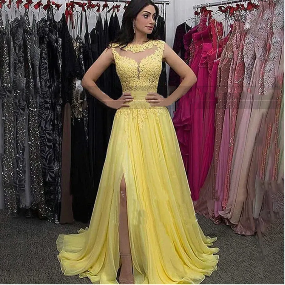 Vestido De Dama De Honor Amarilla: Elegante Vestido De Gasa De Línea A Con  Cuentas, Cola De Cuello Transparente Dividido Para Fiestas De Bodas De  38,29 € | DHgate, image size:907x907