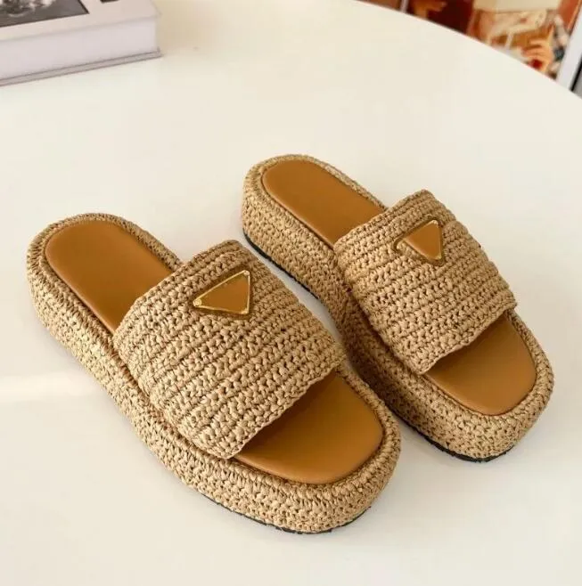 Designer Slippers luxe Dames Dames Platform Slipper Raffia Stro Sandaal Muiltjes Dikke Bodem Hakken Slides Beige Zwart Wit Klassieke Slip-On Espadrilles Schoenen