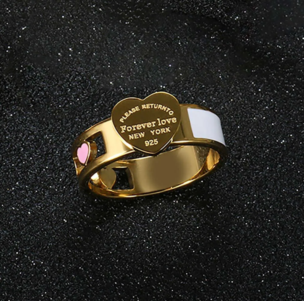 Mode creux coloré coeur anneaux en acier inoxydable grande étiquette blanc coquille anneau pour femmes filles femmes hommes bijoux de mariage mode ring1981 NOUVEAU