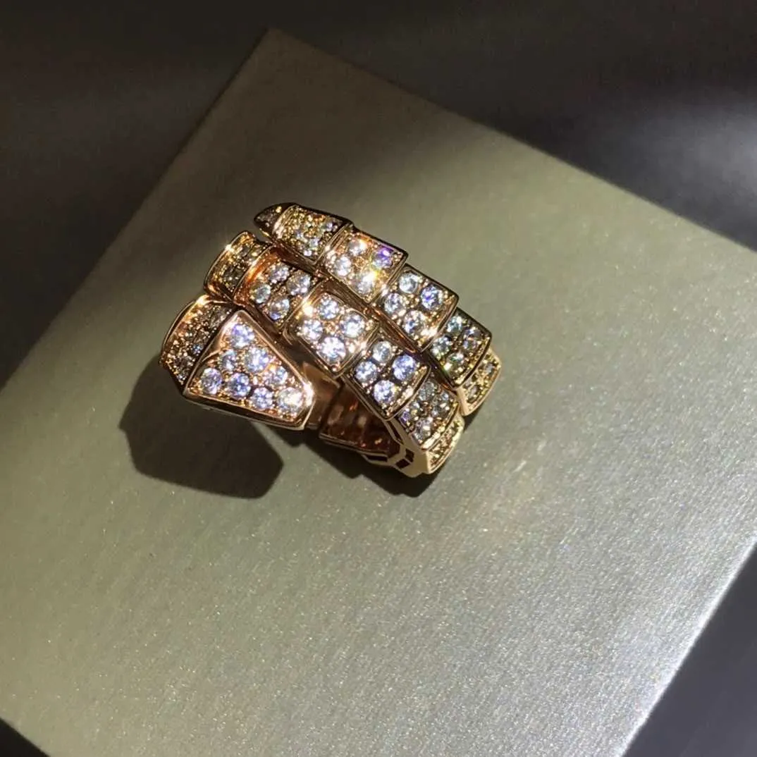 Luxury Snake Bone Ring: Full Diamond Love Ring For Women/Men, Serpentine Design, Whit Brand Box From Dongweiya688, $26.34 | DHgate.Com Luxury Snake Bone Ring: Full Diamond Love Ring For Women/Men, Serpentine Design, Whit Brand Box From Dongweiya688, $26.34 | DHgate.Com