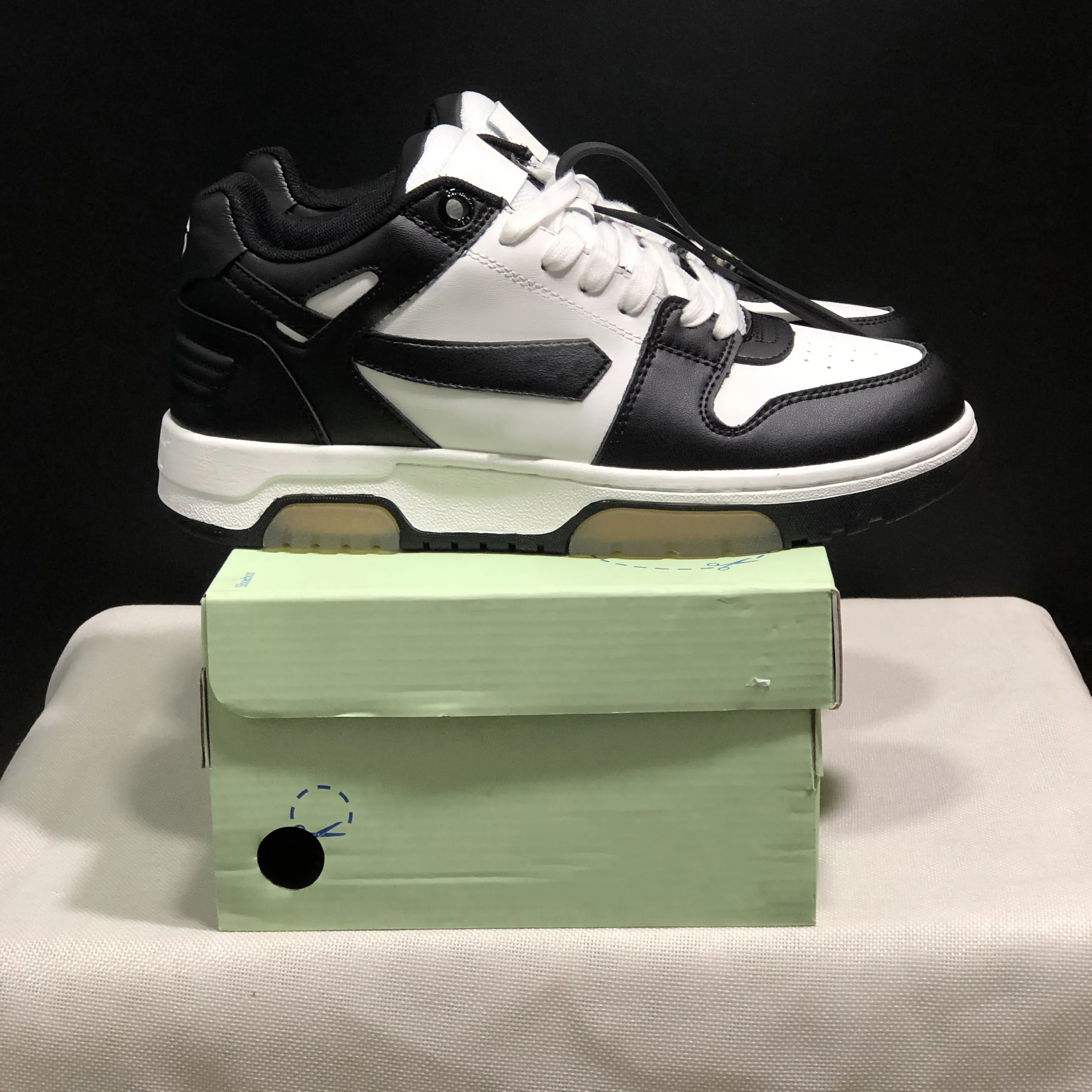 Bond street black sneakers hotsell