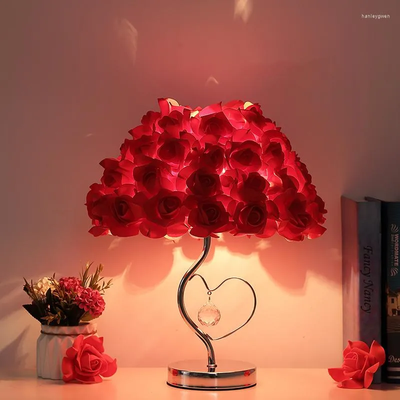 Bordslampor Rose Flower Lamp Wedding Home Decoration Led Night Light Heart Form Bedside Desk Christmas Gift Lighting Fixture