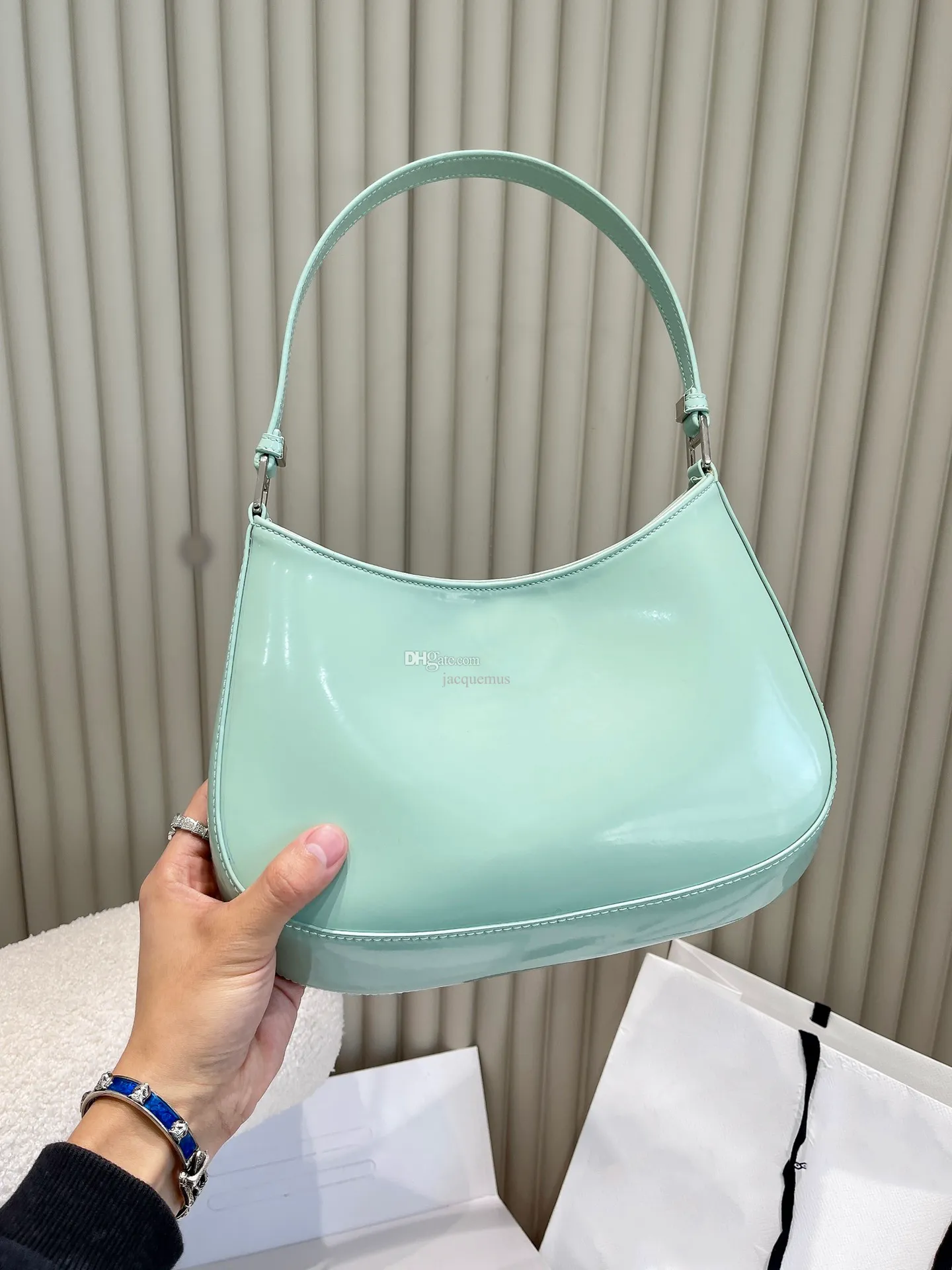 Fausse sacoche de marque deals