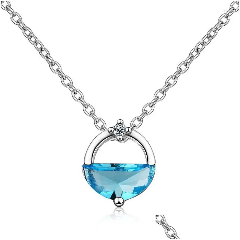 Anhänger Halsketten Exquisite Runde Schlüsselbein Kette Halskette Elegante Damen Hochzeit Blau Weiß Kristall Modeschmuck Drop Lieferung Stift Dhi5A