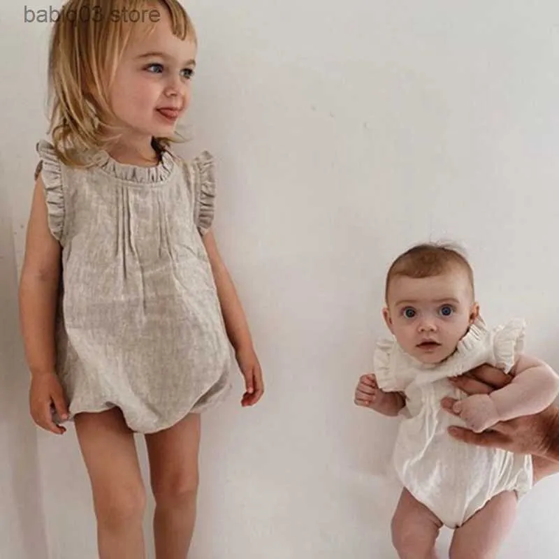 Rompers Summer Solid Newborn Baby Boy Girls Romper Cotton Linen Bodysuits mode Ruffled ärmlösa spädbarn Jumpsuits Beachwear Clothing T230529