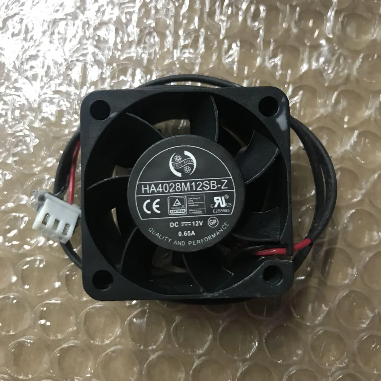 Kuddar för HA4028M12SBZ 12 0.65A 4CM 4028 2WIRE 4CM MAX LUFTFLÖDKOLNING FAN