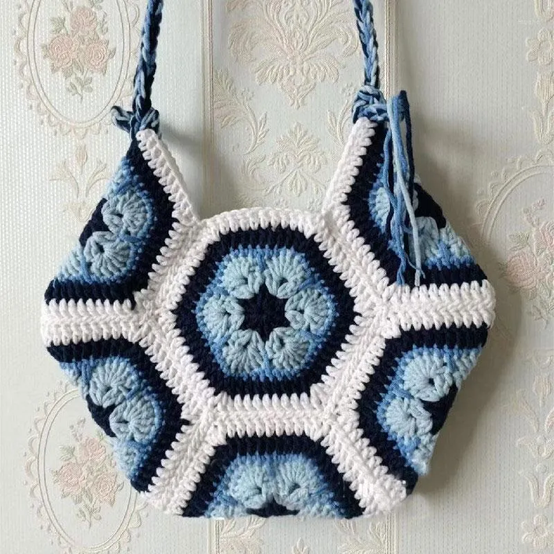 Evening Bags Handmade Crocheted And Patterned Handbag Small Cute With A Puff Flower Mobile Phone Bag Exquisite Beautiful