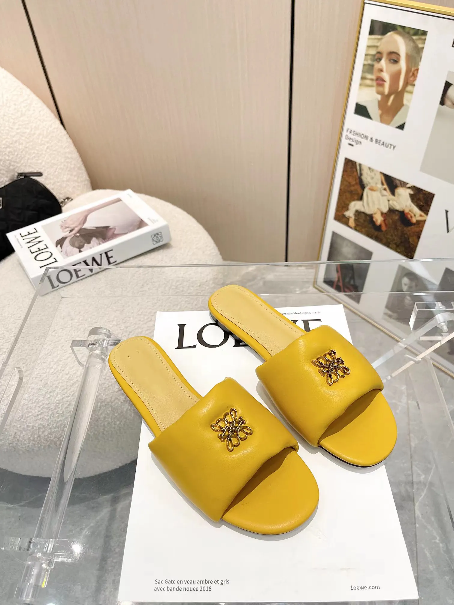 Women s Genuine Leather Flat Sandals Designer Style Open Toe Summer Beach Slippers with Appliques White Black Khaki More US Sizes 4 12