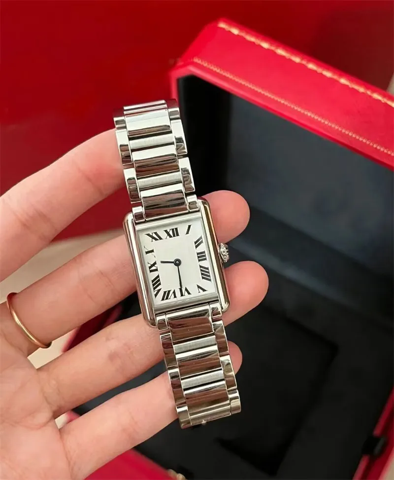 Klassisk fyrkantig klocktank lyxkvartsrörelse klockor pläterade silverguldfärg reloj ungdomar populära känsliga damer armbandsur designer modern xb09