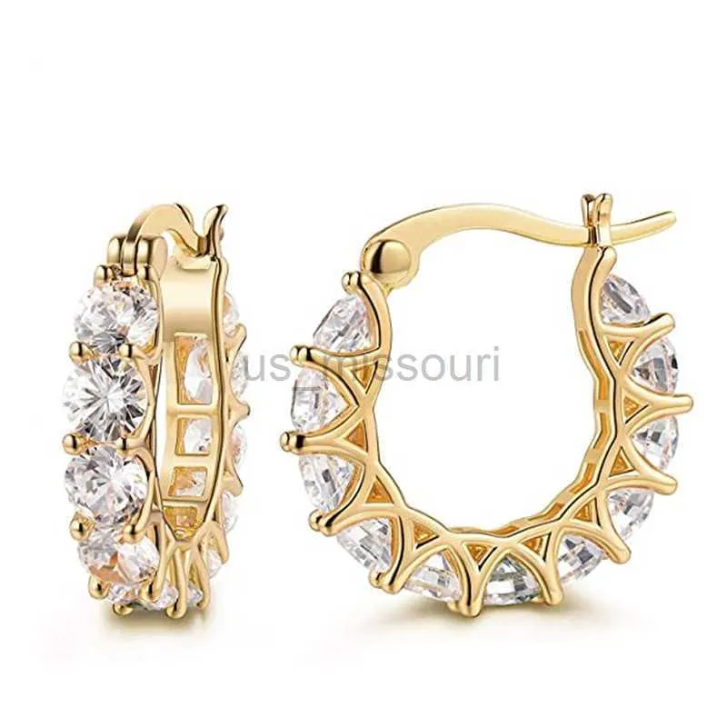 Stud Huitan Full -verharde Crystal CZ Hoop oorbellen voor vrouwen oogverblindende accessoires Wedding Party Delicate Birthday Gift Statement Sieraden J230529