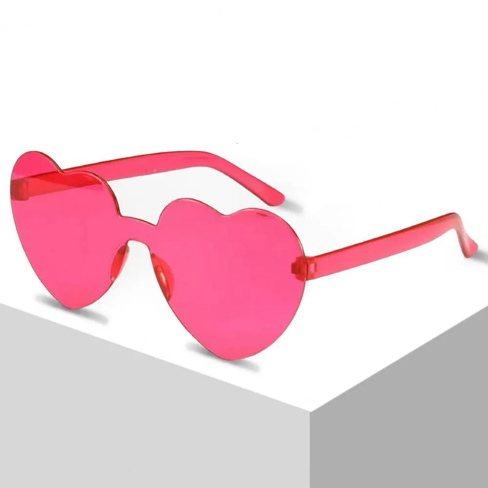 Okulary przeciwsłoneczne Lady Oku Solidny kolor Śliczny kształt serca przezroczysty na zewnątrz do podróży 230529
