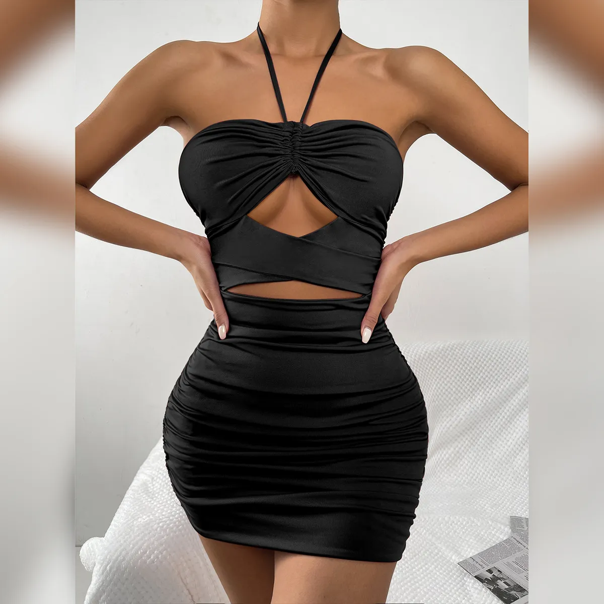 Zomer halter strapless dames kleden zwarte mouwloze uitgesneden bodycon jurk backless nachtclub cocktailparty mini-jurken