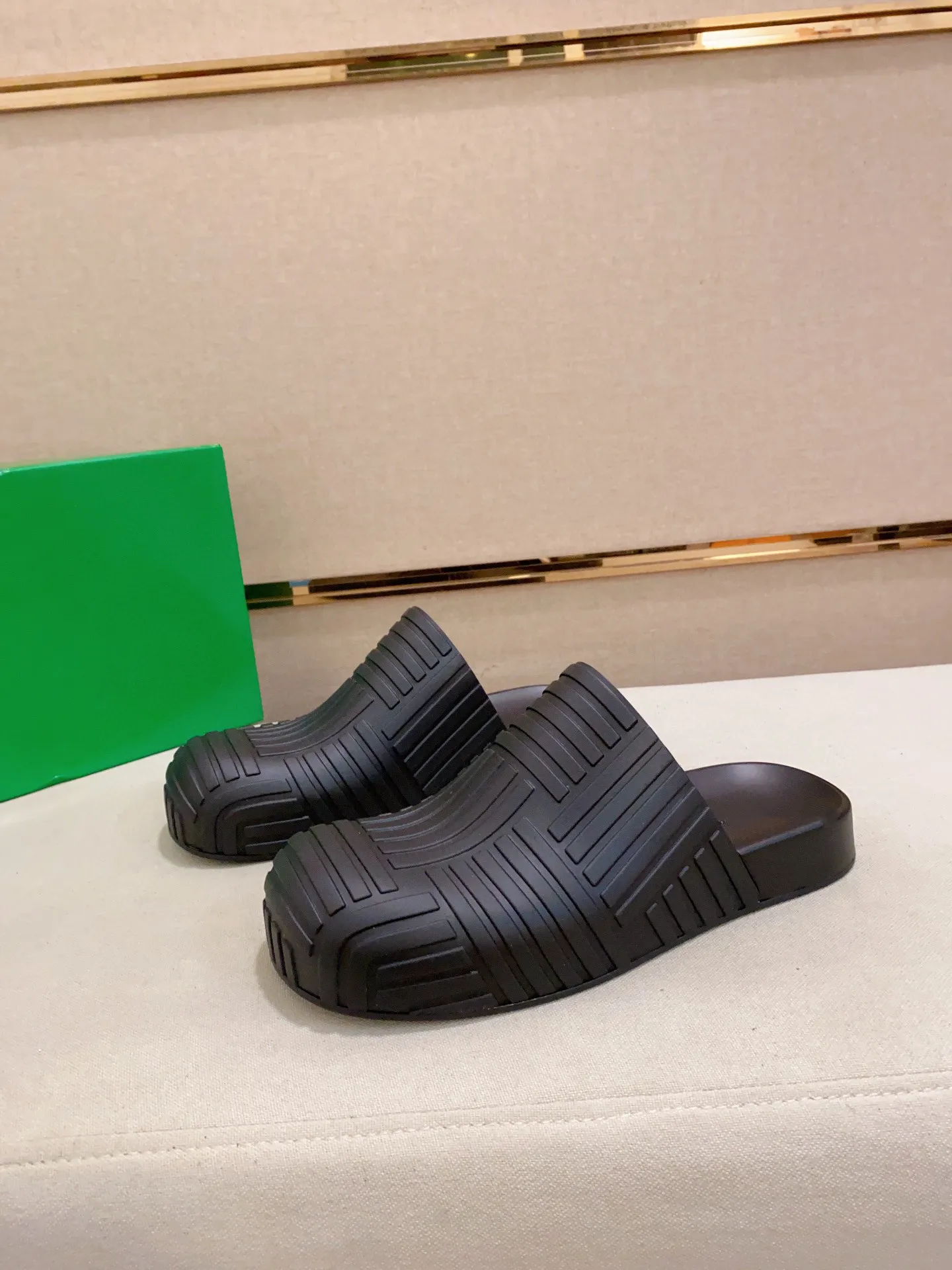 Kalinga Ashok Steve Madden Dual Woven Slide Sandal Men's