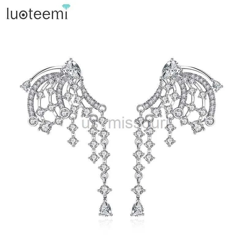 Stud LUOTEEMI Boucles d'oreilles longues en forme de papillon volant pour les femmes Ailes mobiles Plusieurs Zircons CZ Mariage Boucles d'oreilles pendantes J230529