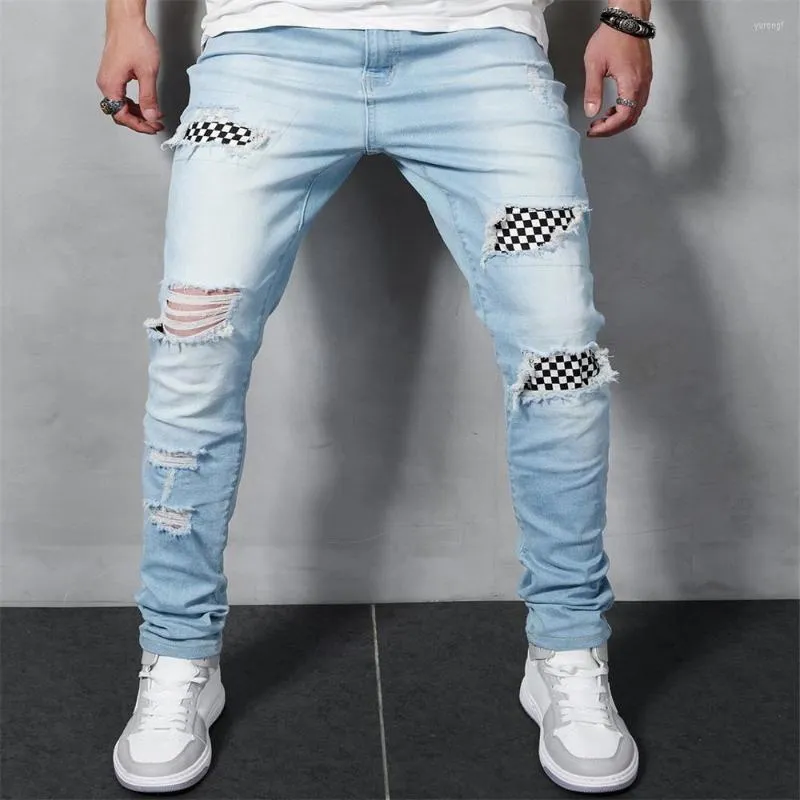 Mäns jeans män smal passande stretch svart vit gitter casual mode denim byxor vardagliga man hip hop hole ljus blå byxor