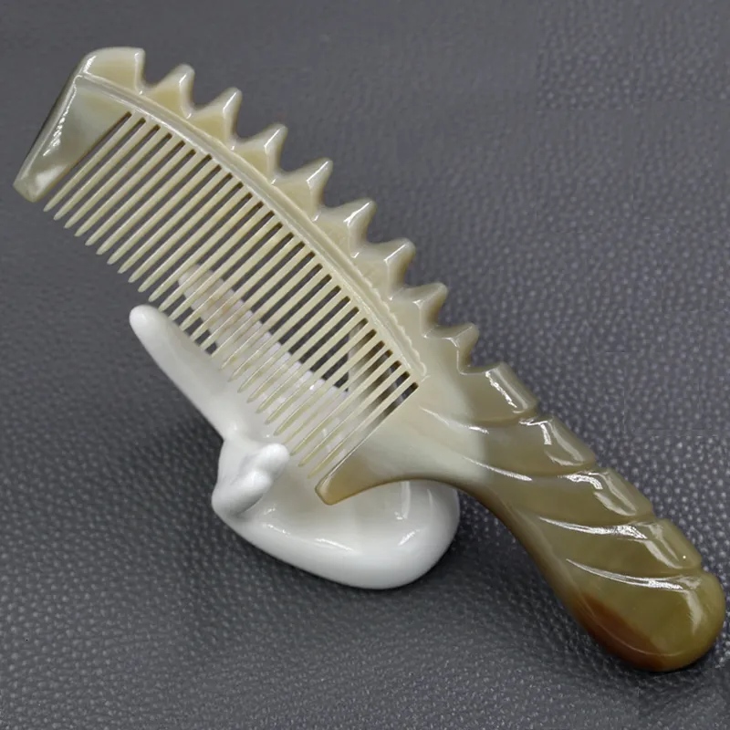 Brosses à cheveux Peigne en corne de yak naturel Peigne à dents fines - Peigne plus droit Brosse de massage pour cheveux antistatique 230529