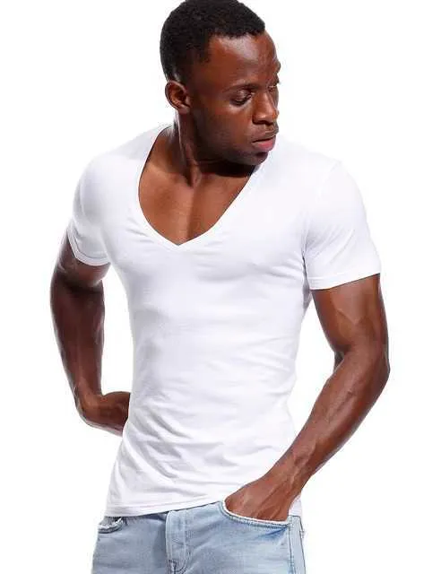 T shirt uomo scollo v profondo clearance