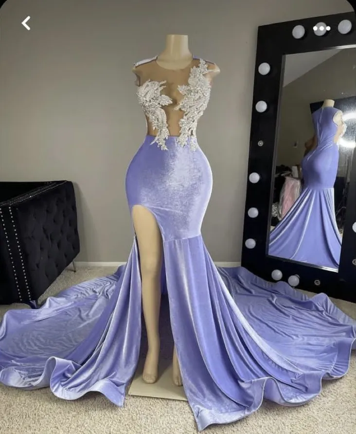 2023 Sexy Prom Dresses Jewel Neck Lilac Velvet Lace Appliques Mermaid Crystal Beads Side Split Evening Dress Wear pecial Occasion Gowns Floor Length