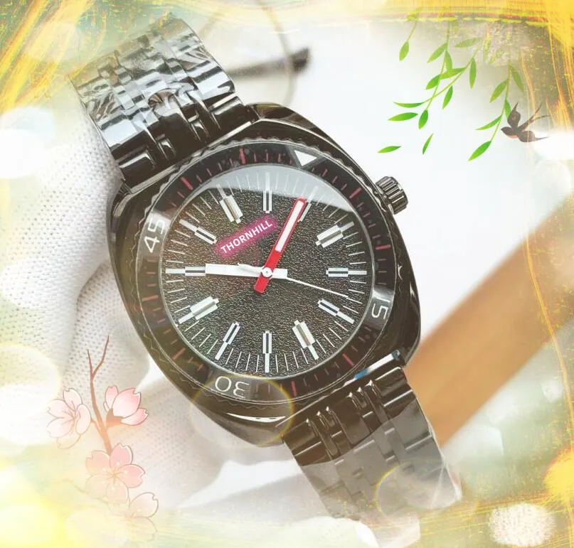 Premium Red Color Minute Watches 42mm Quartz Chronograph Movement Men Clock Lumious rostfritt stål Auto Date Super Analog Casual Wristwatch Relogio Masculino